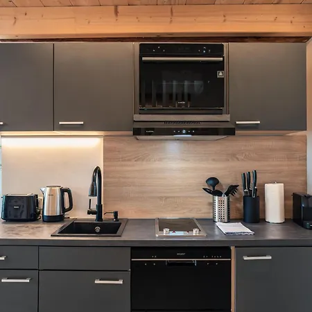 Crest - Riverside Lofts Mit Parken I Balkon I Kueche I Regendusche Apartamento *